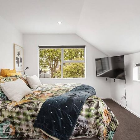 Appartamento Convenient Urban Townhouse 2 Carparks Available Christchurch Esterno foto
