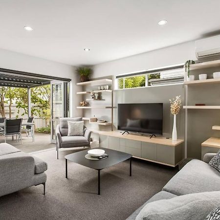 Appartamento Convenient Urban Townhouse 2 Carparks Available Christchurch Esterno foto