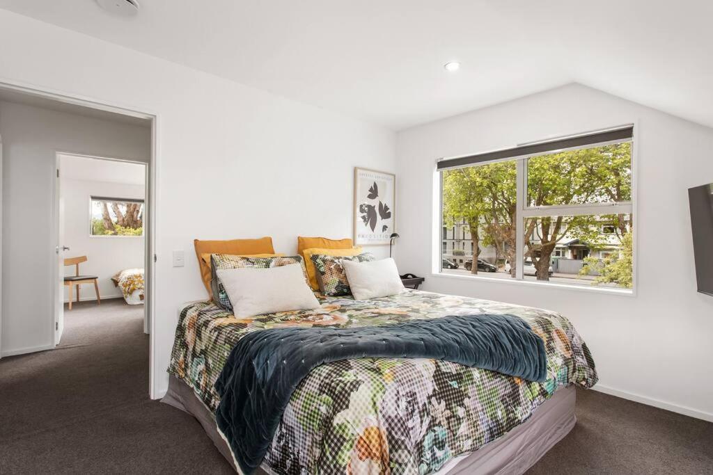 Appartamento Convenient Urban Townhouse 2 Carparks Available Christchurch Esterno foto