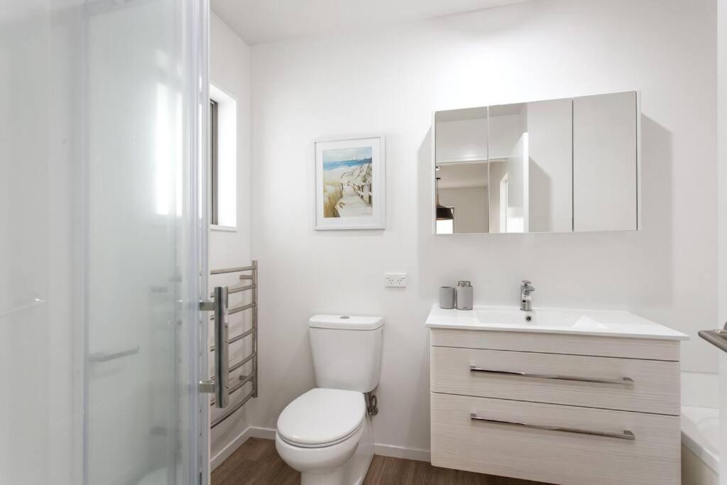 Appartamento Convenient Urban Townhouse 2 Carparks Available Christchurch Esterno foto